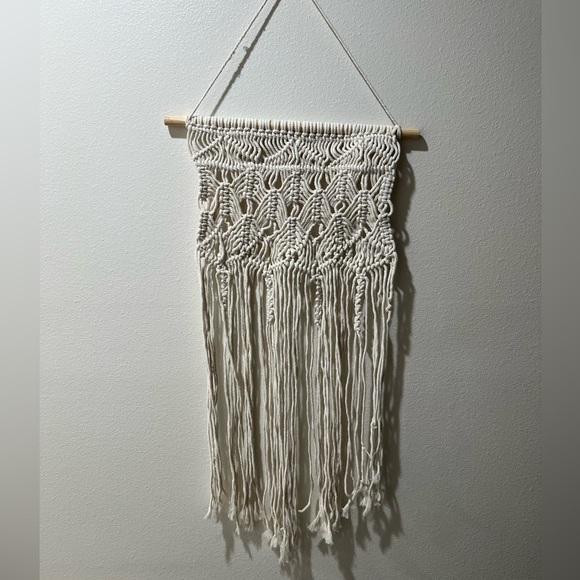 Set of 2 Boho Cream Macrame Wall Hangings, EUC, smoke free, decorative - Picture 2 of 4